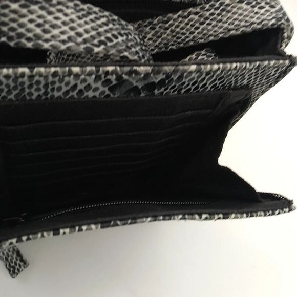 Nine West Faux Python Snake Print Small Crossbody Purse - Picture 11 of 13